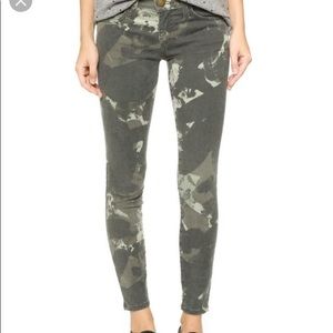 Current Elliot Camo Print jeans size 26
